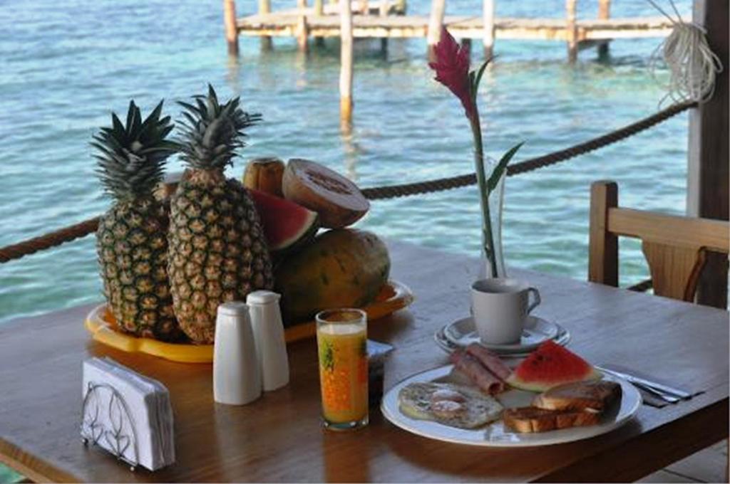 Hotel Faro Del Colibri Carenero Zewnętrze zdjęcie