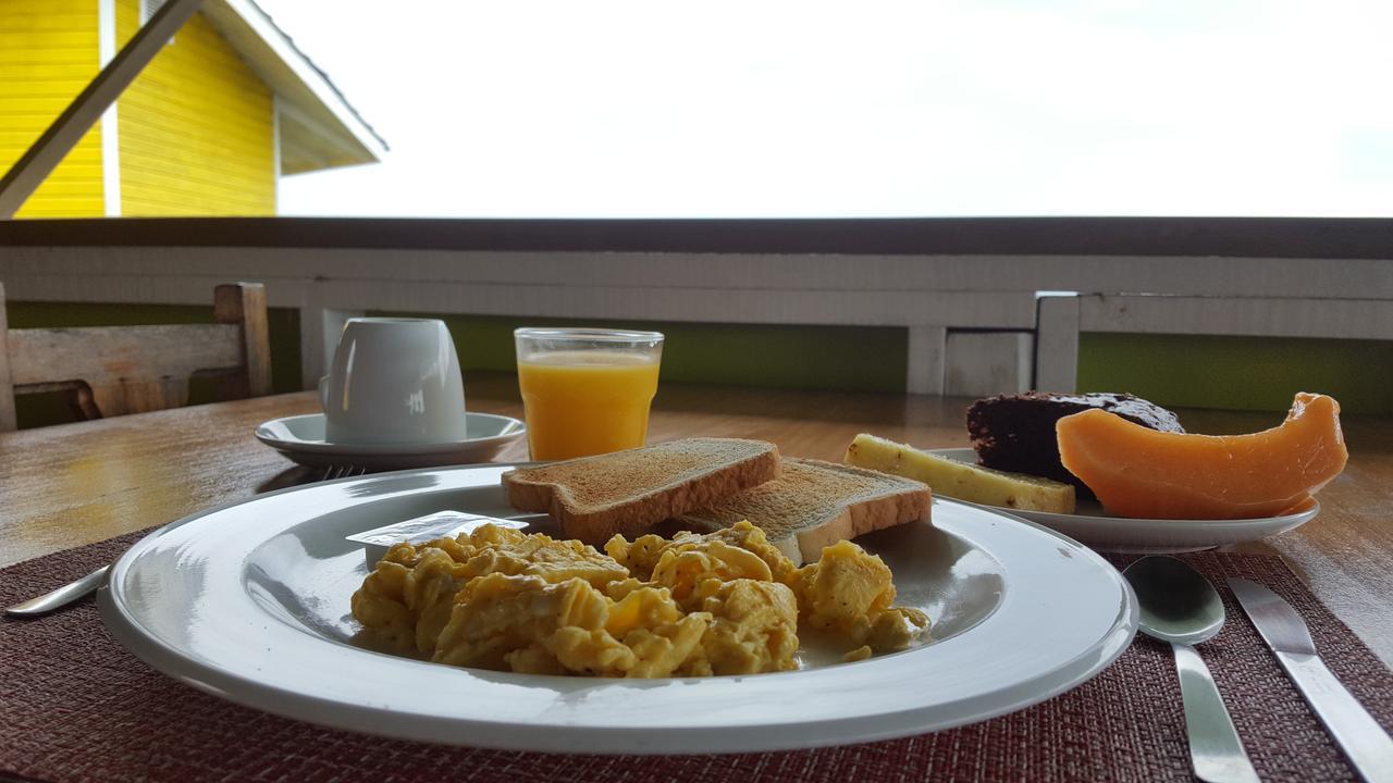 Hotel Faro Del Colibri Carenero Zewnętrze zdjęcie